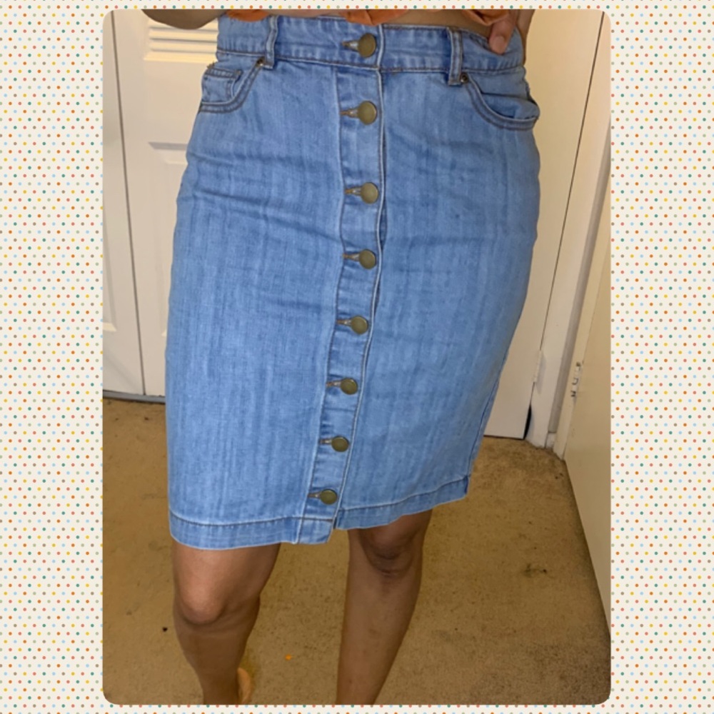 Denim full button up skirt!